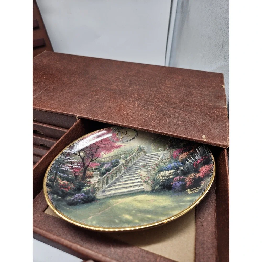 Thomas Kinkade Complete Perpetual‎ Wooden Calendar Set With Tiles&Monthly Plates